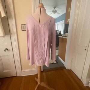 Ann Taylor Very nice blouse Lavender